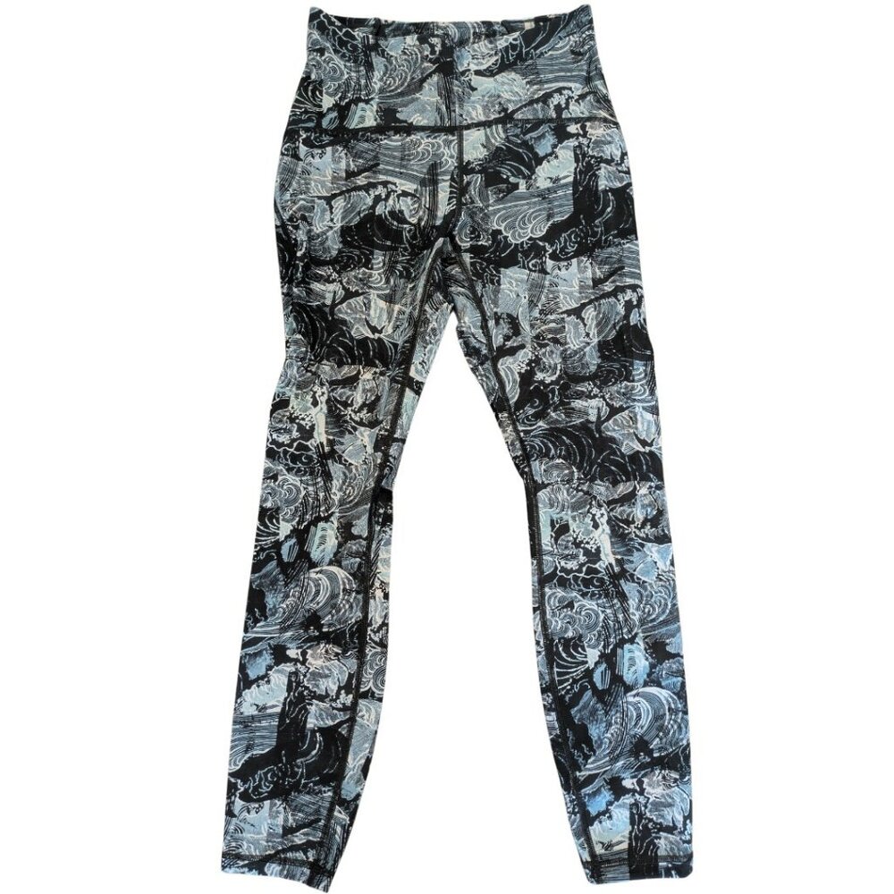 lululemon Train Times 7/8 Pant 25" Luxtreme Size 6 Blue Wave Print